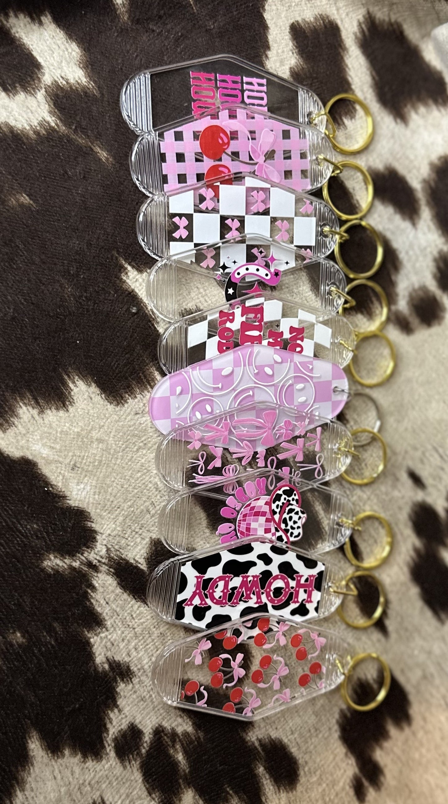 Be Happy Motel Keychain